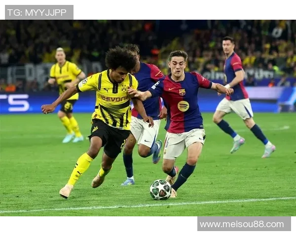 足总杯激战：多特蒙德与巴萨战平乌龙球成比赛转折点解析