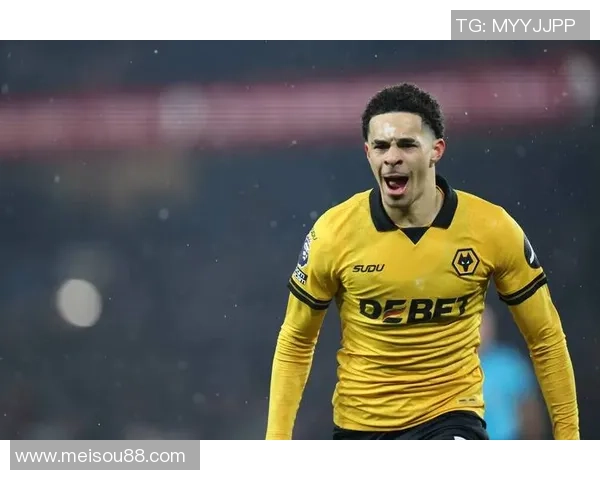 国王杯惊现冷门阿森纳与巴黎圣日耳曼战平红牌事件引发全场热议