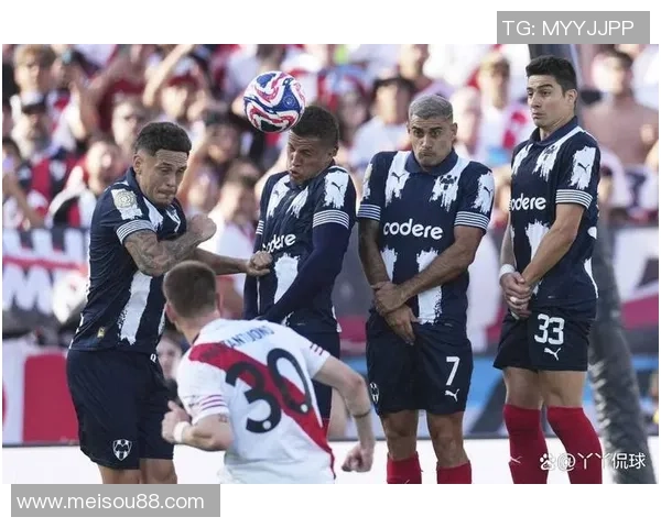 意甲激战:多特蒙德狂胜国米五球逆转引发全场沸腾解析